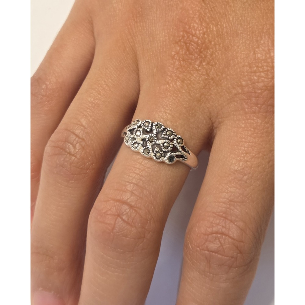 Unique Vintage Sterling Silver Marcasite Cluster Ring Size 7.5